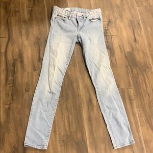 Light wash denim skinny jeans